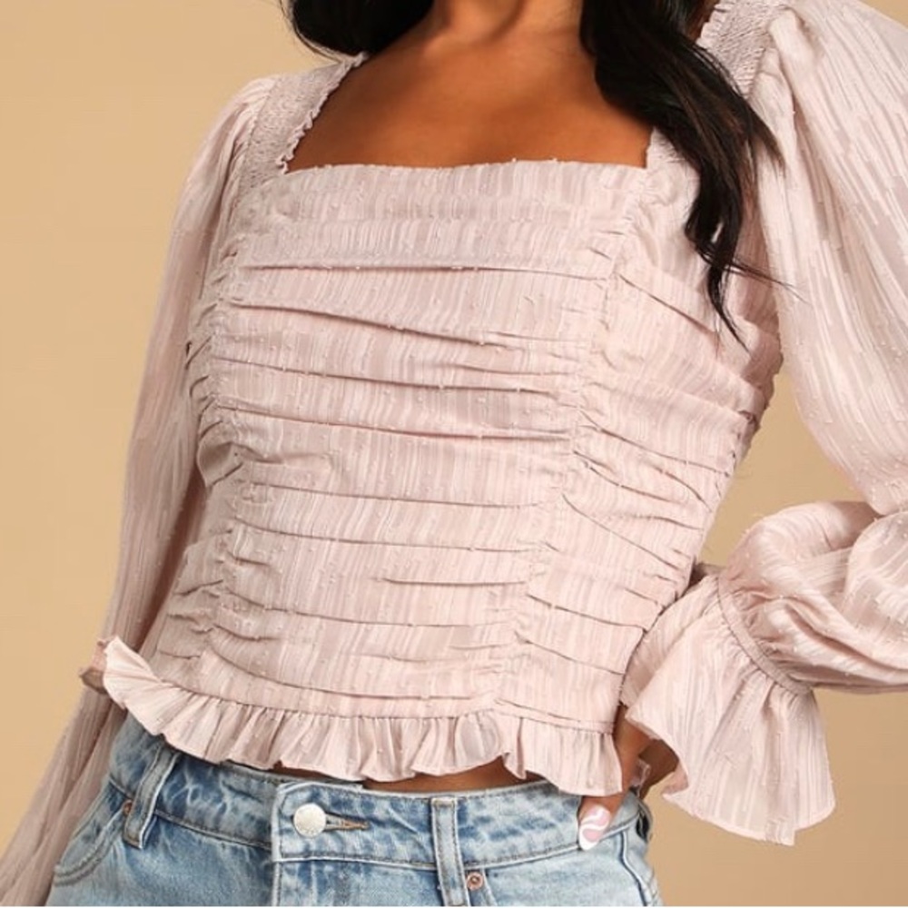 Ruched love sleeve crop top